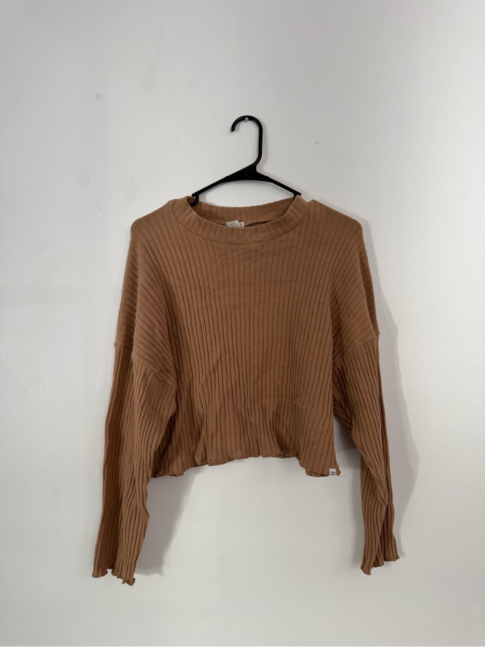 Billabong Ribbed Cropped Long-Sleeve Top in Camel Brown